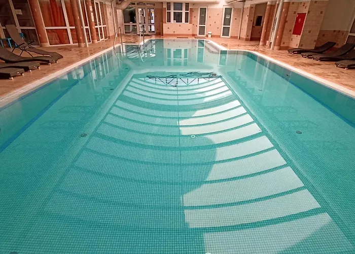 アパートホテル Daz Dunai Zalakros 3*